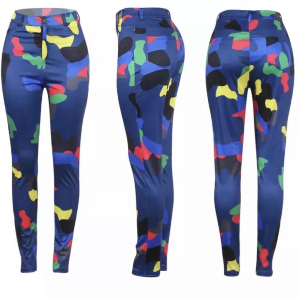 Women’s Camo Pants - NWT